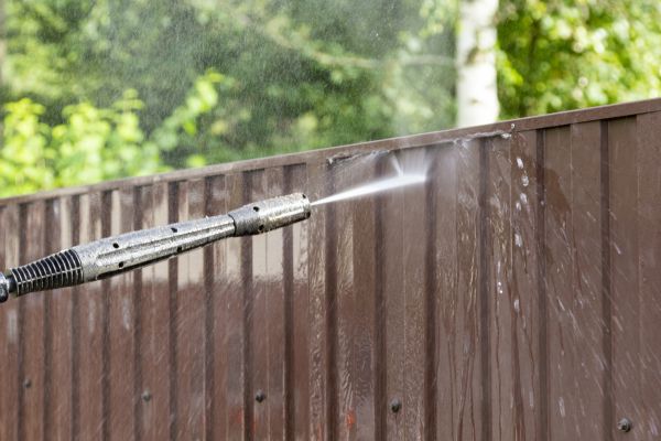 Cost of Vinyl Fence Cleaning in Goshen