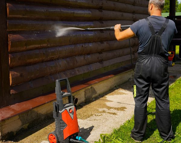 Cost of Log Home Pressure Washing in Goshen