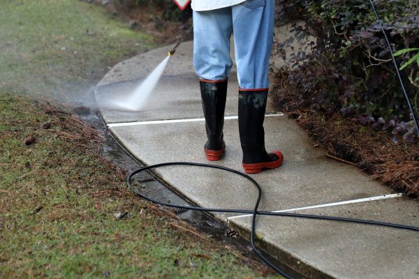 Cost of Sidewalk Pressure Cleaning in Goshen