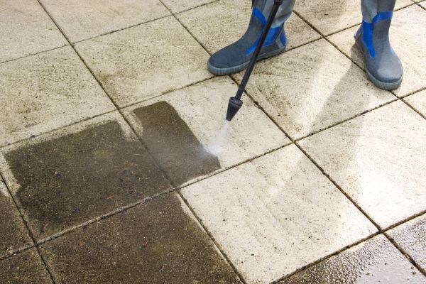 Cost of Outdoor Concrete Cleaning in Goshen